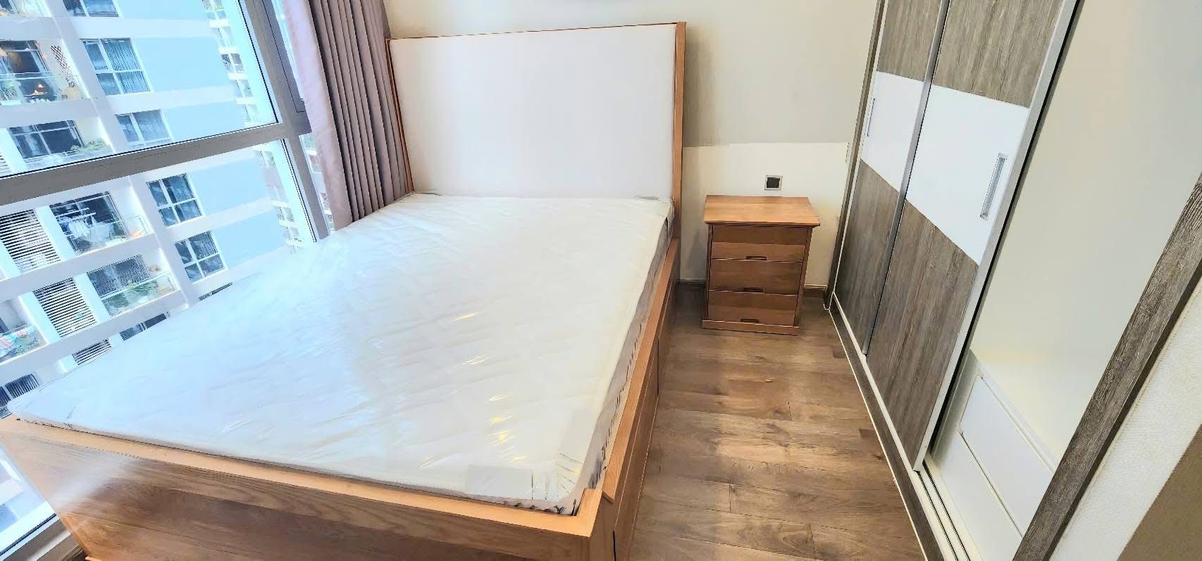 Cho thuê căn hộ Bình Thạnh, căn hộ Vinhomes Central Park, 4PN, 120m2, giá thuê 50 triệu/tháng.