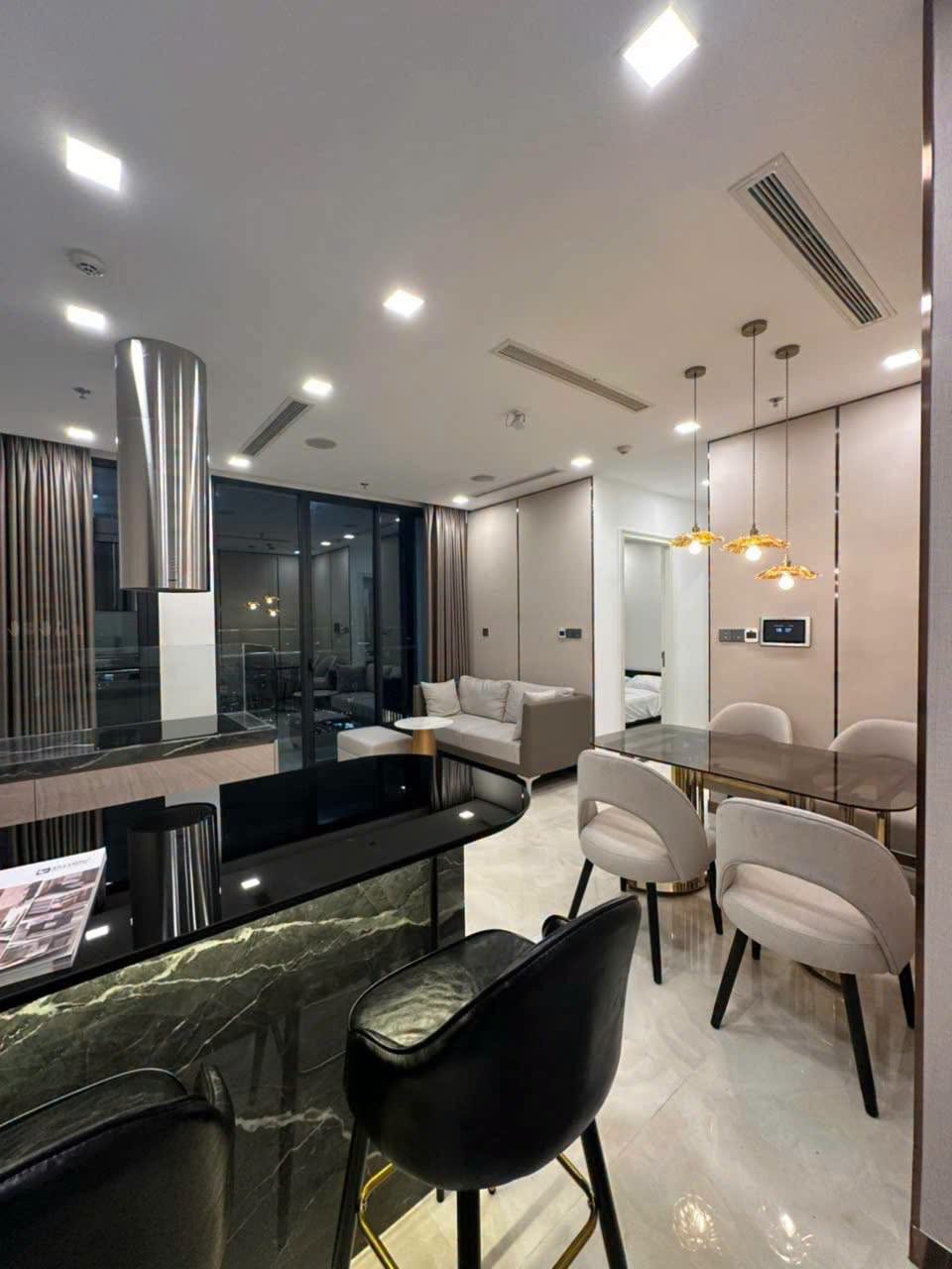 Cho thuê căn hộ Quận 1, căn hộ The Marq, 2PN, 74m2, giá thuê 30 triệu/tháng.