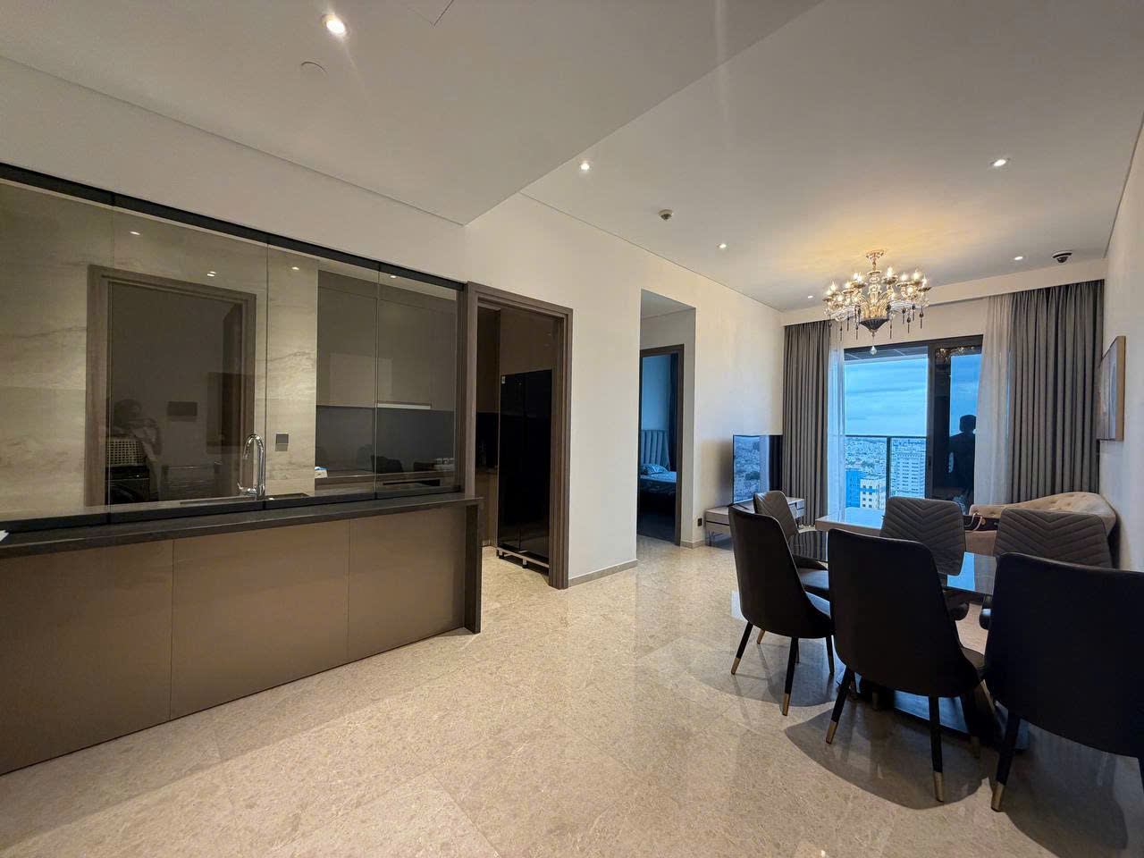 Cho thuê căn hộ Quận 1, căn hộ The Marq, 3PN, 110m2, giá thuê 2500$ /tháng.
