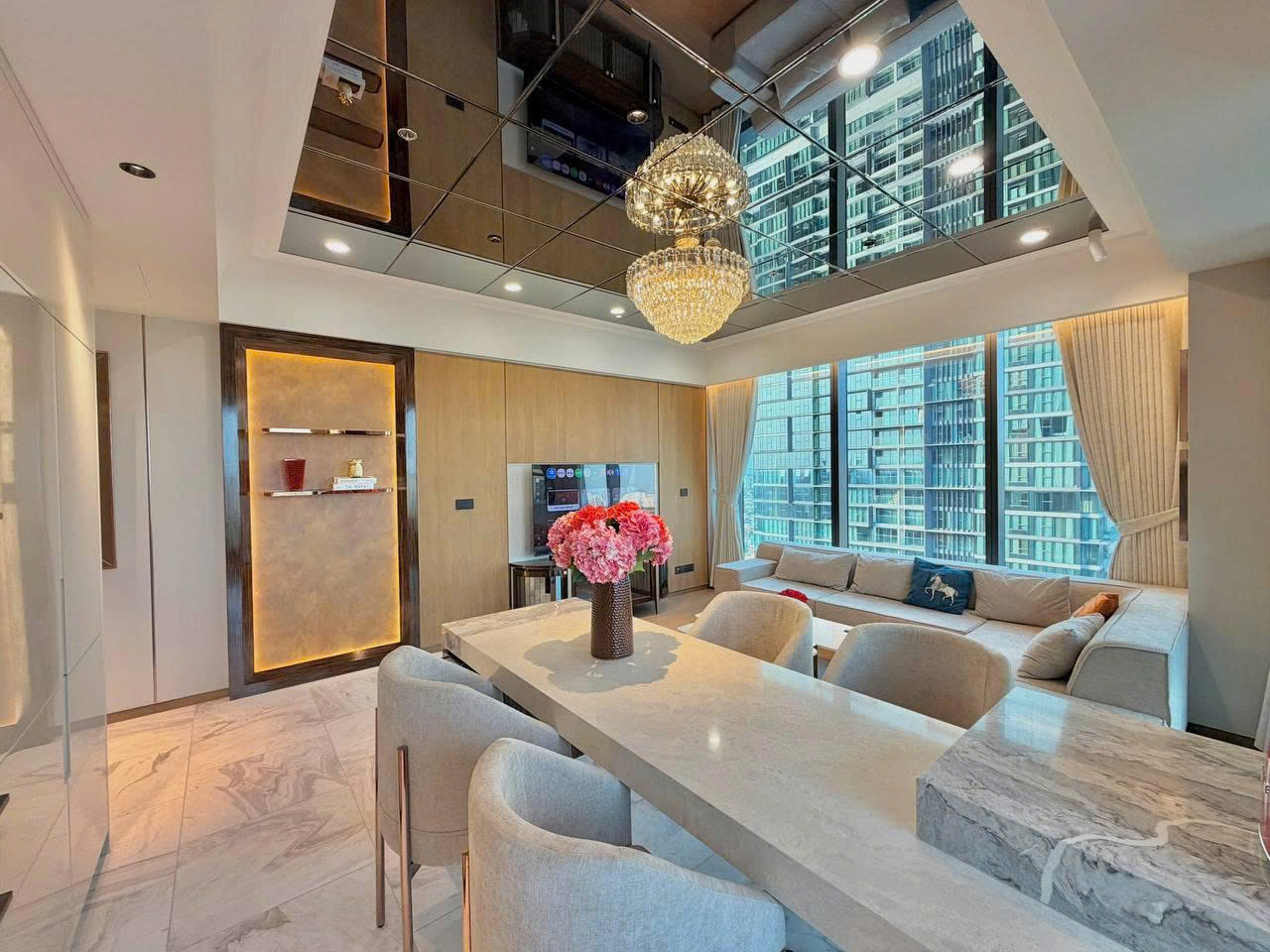 Cho thuê căn hộ Quận 1, căn hộ Grand Marina Saigon, 3PN, 121m2, giá thuê 150 triệu/tháng.