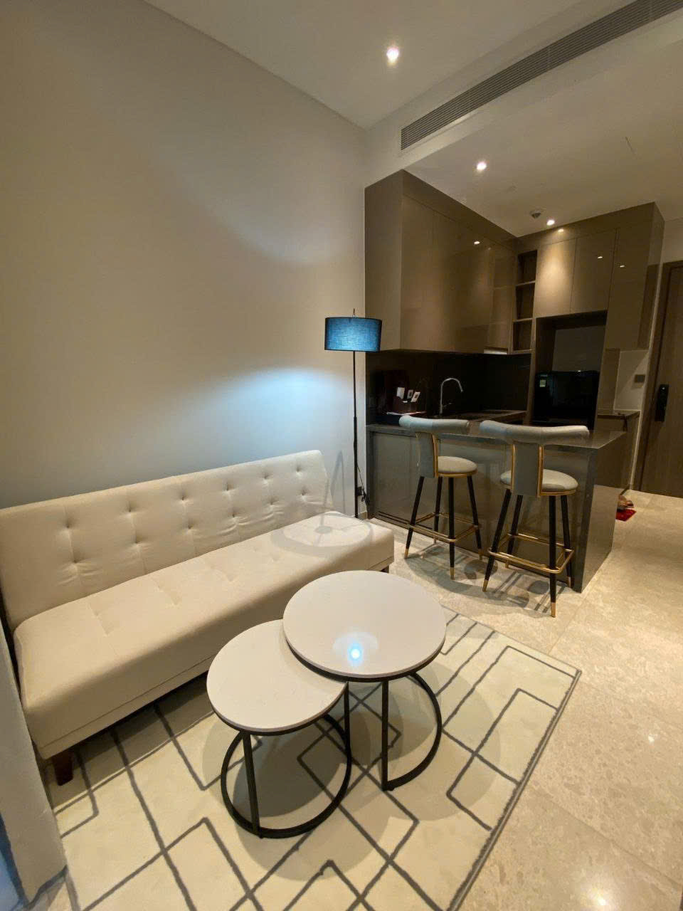 Cho thuê căn hộ Quận 1, căn hộ The Marq, 1PN, 41m2, giá thuê 33 triệu/tháng.