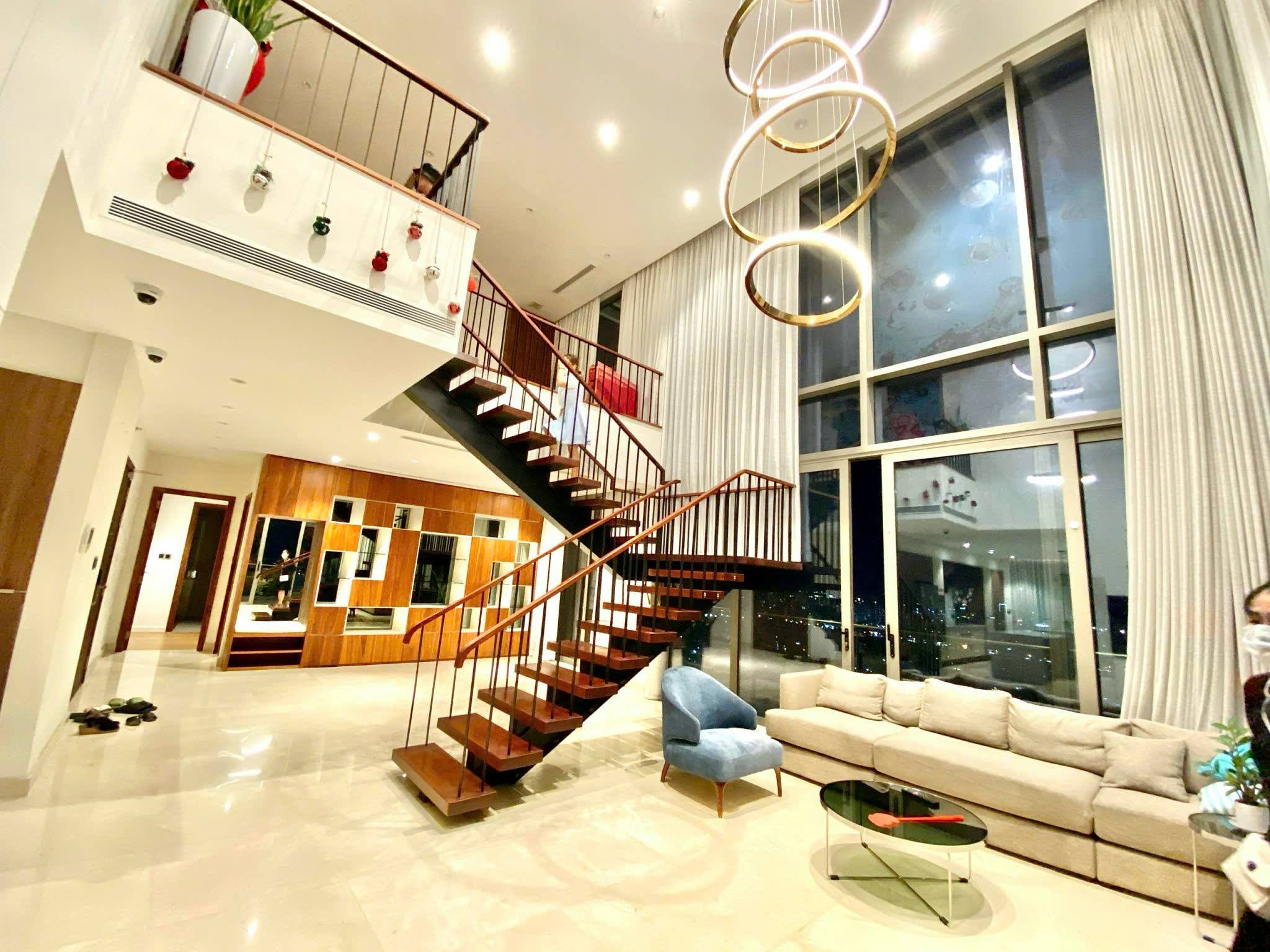 Cho thuê căn hộ Quận 4, Penthouse Masteri Millennium , 3PN, 340m2, giá thuê 100 triệu/tháng.